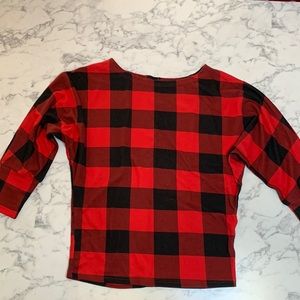 Womens off the shoulder top, size medium